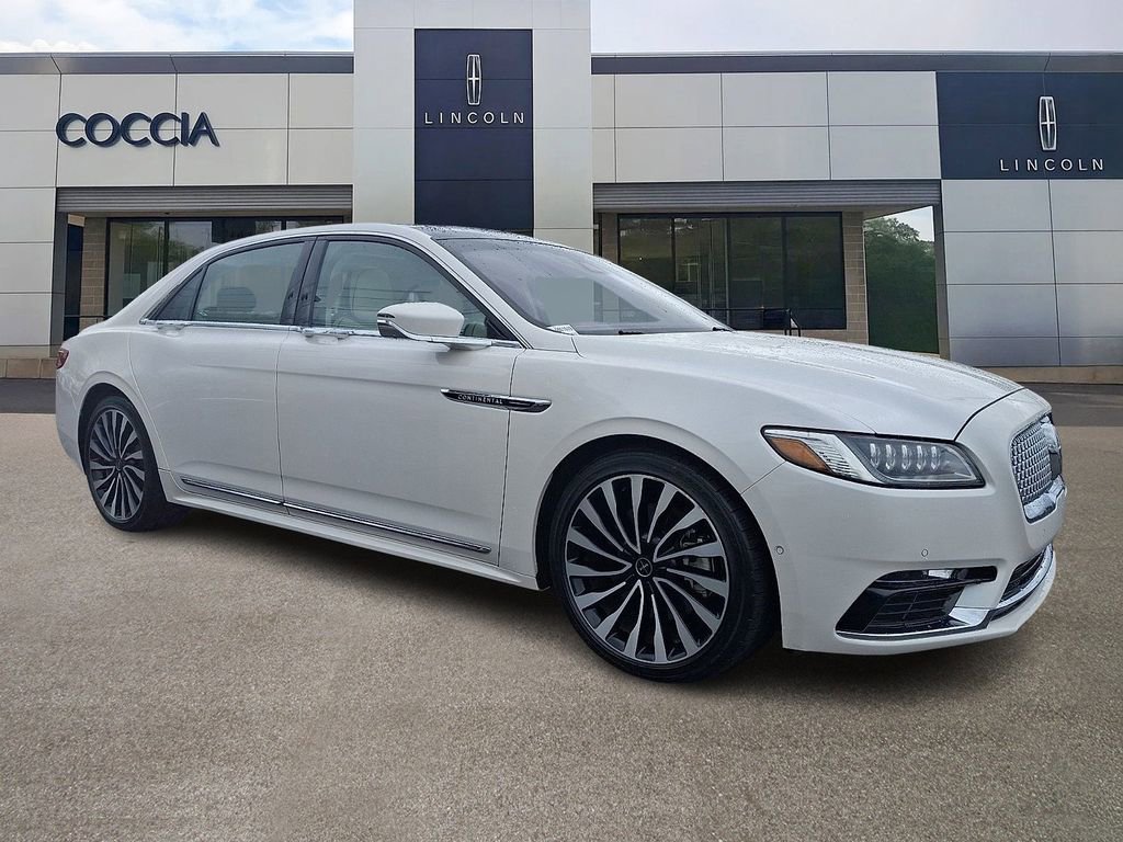 Used 2018 Lincoln Continental Black Label AWD/4WD image 3