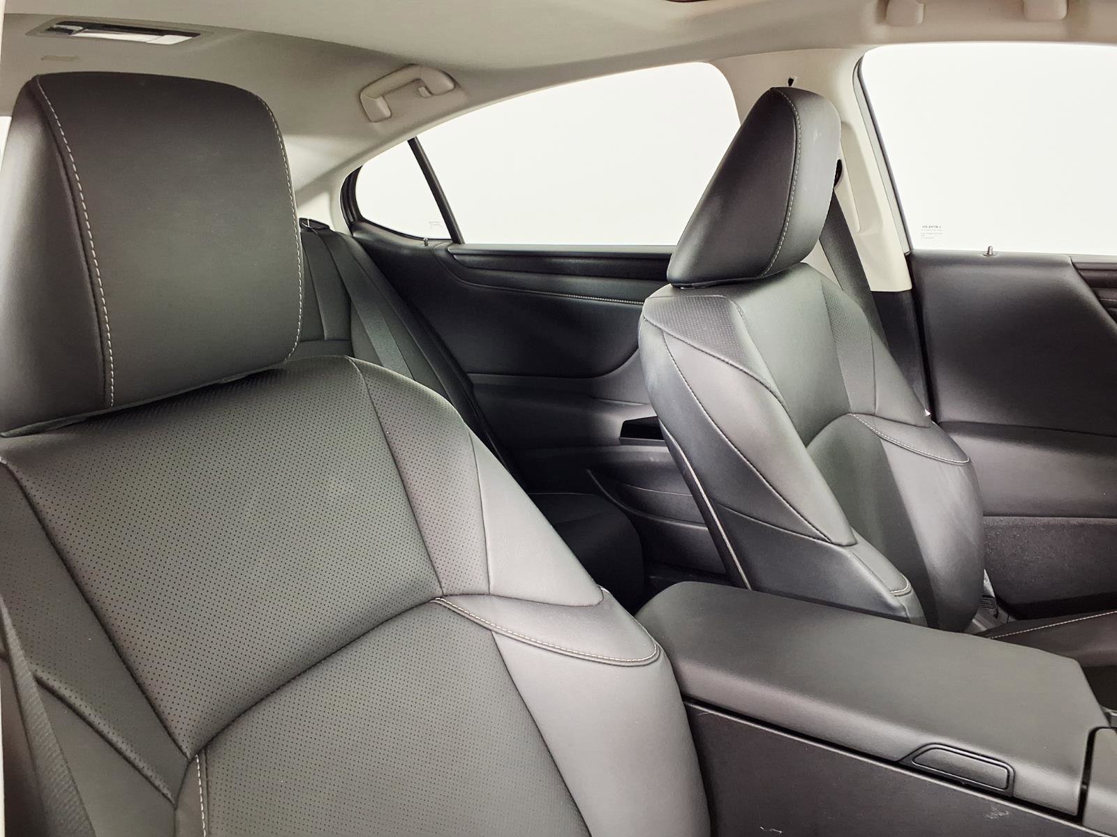 Used 2024 Lexus ES 350 w/ Premium Package image 10