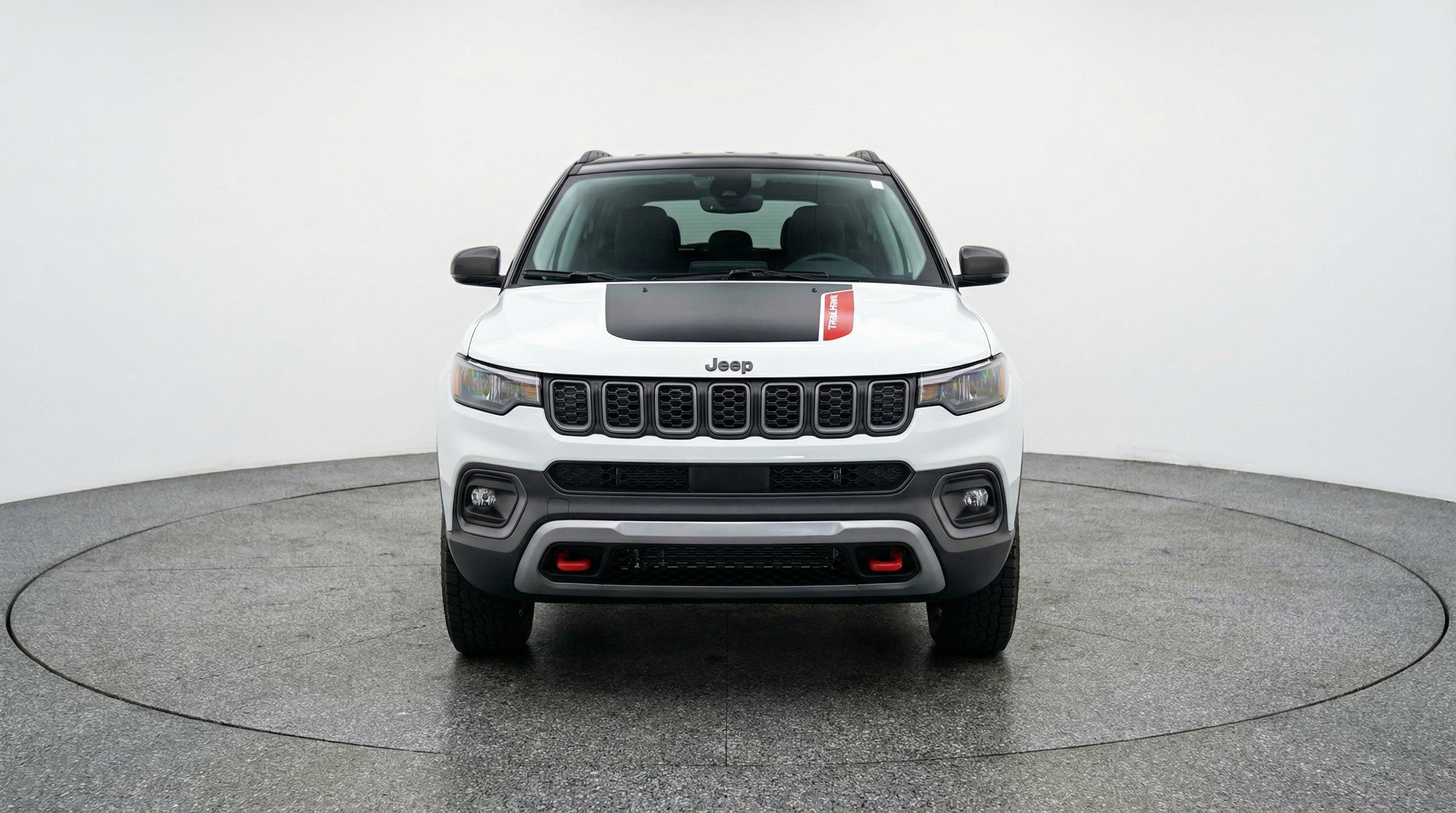 Used 2025 Jeep Compass Trailhawk image 2