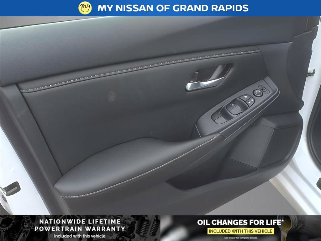 New 2025 Nissan Sentra SV w/ All-Weather Package image 7