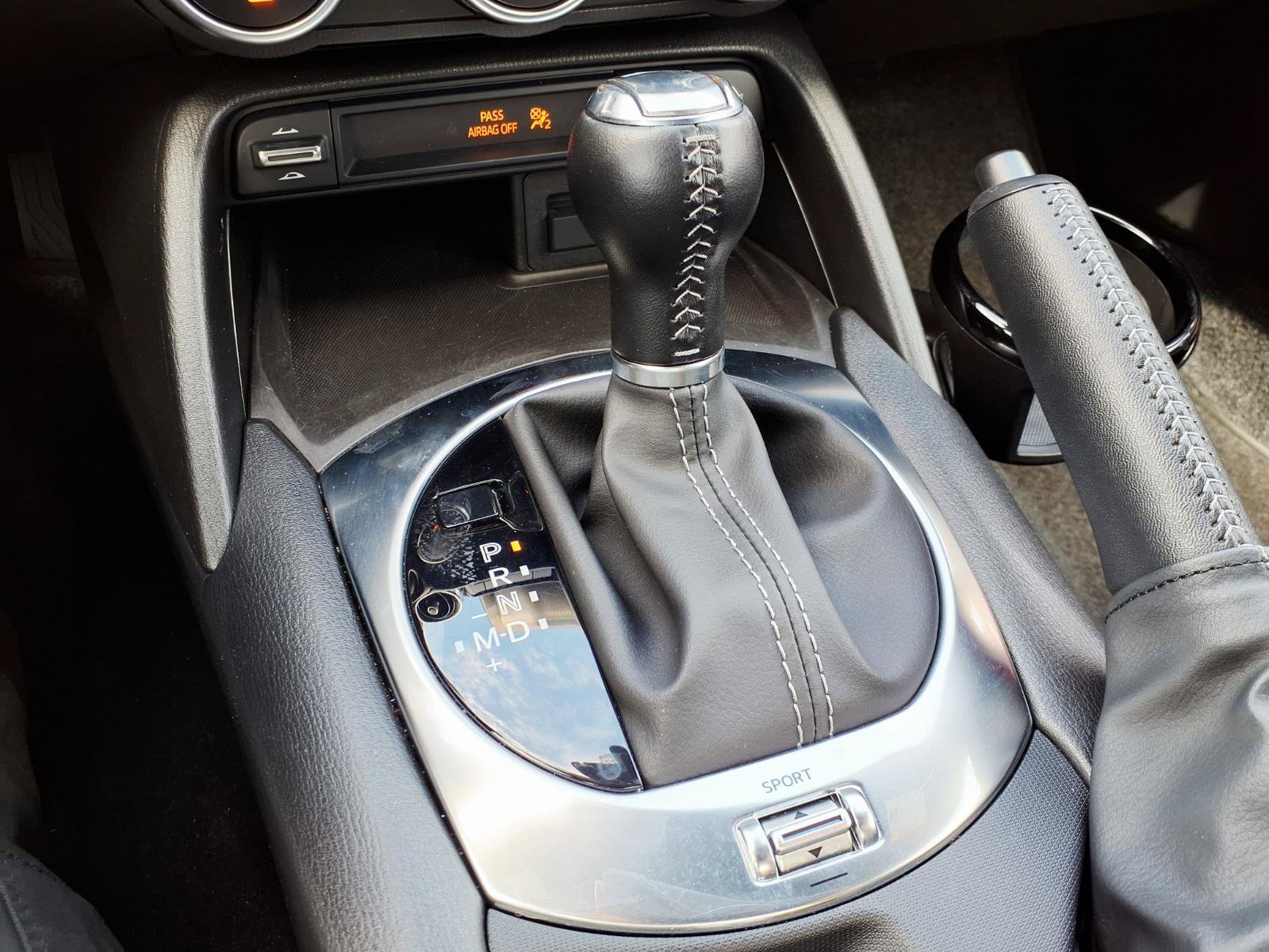 Used 2022 MAZDA MX-5 Miata RF Grand Touring RWD image 24