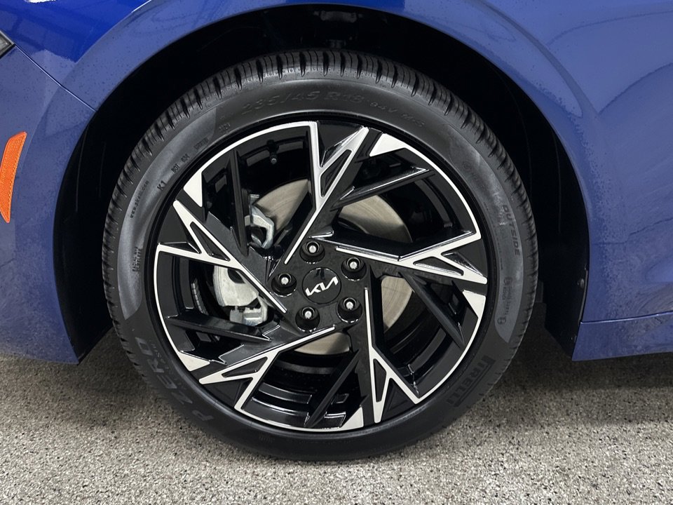 Used 2025 Kia K5 GT-Line image 2