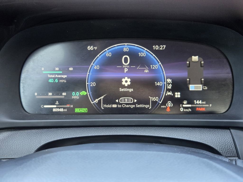 Used 2023 Toyota Crown Limited image 18