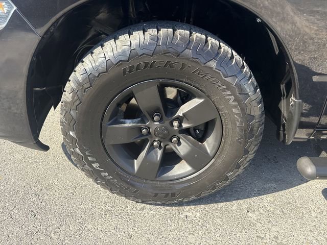 Used 2017 RAM 1500 Express image 10