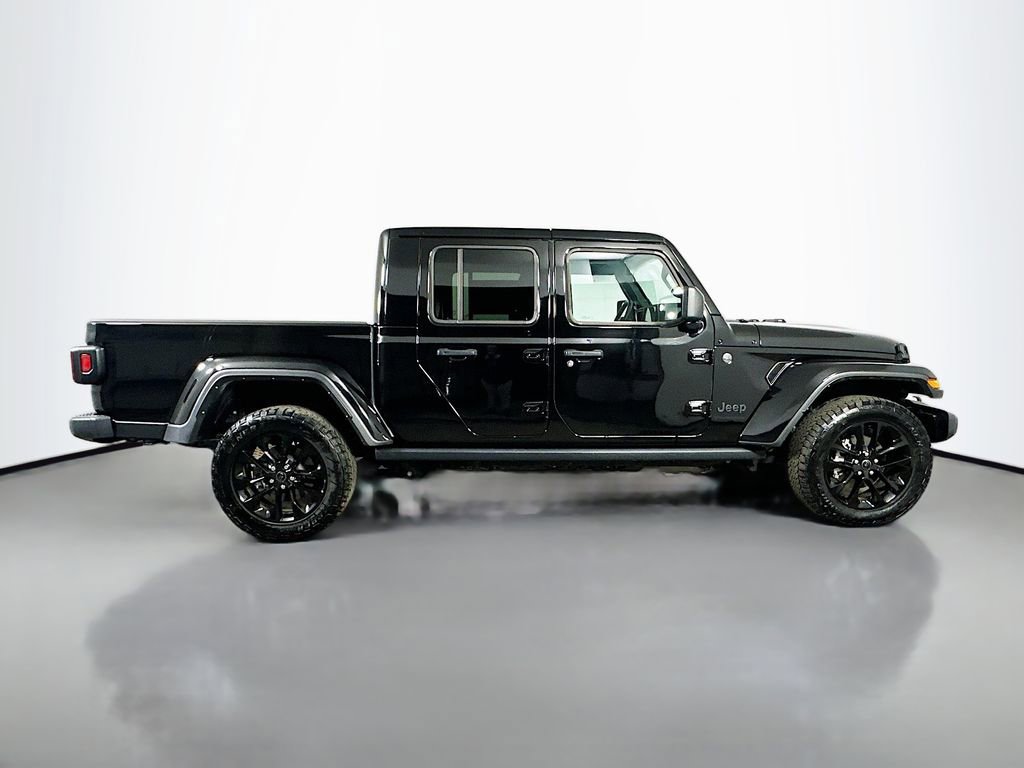 Used 2024 Jeep Gladiator Sport image 7