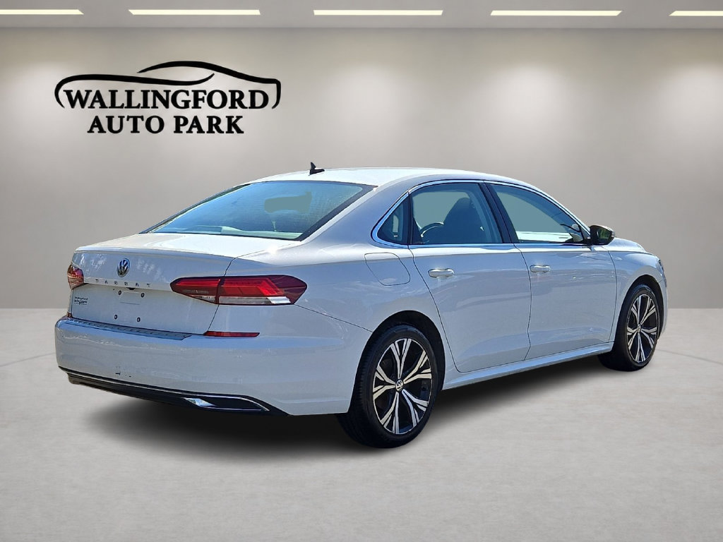 Used 2022 Volkswagen Passat 2.0T SE FWD image 4