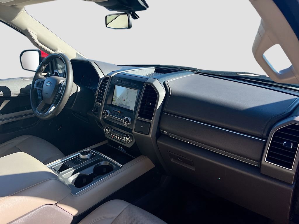 Used 2021 Ford Expedition XLT image 31