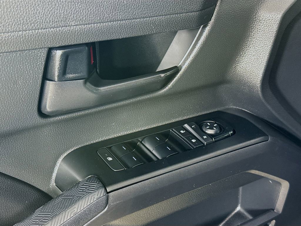 Certified 2024 Toyota Tacoma SR5 AWD/4WD image 20