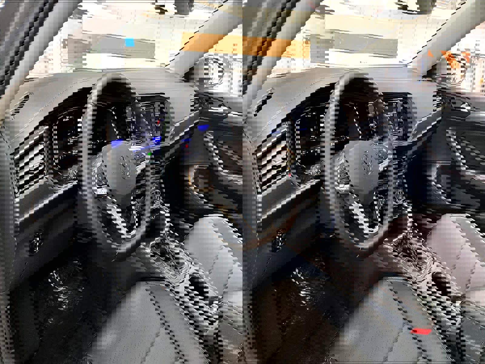 Used 2024 Volkswagen Jetta SE FWD image 16