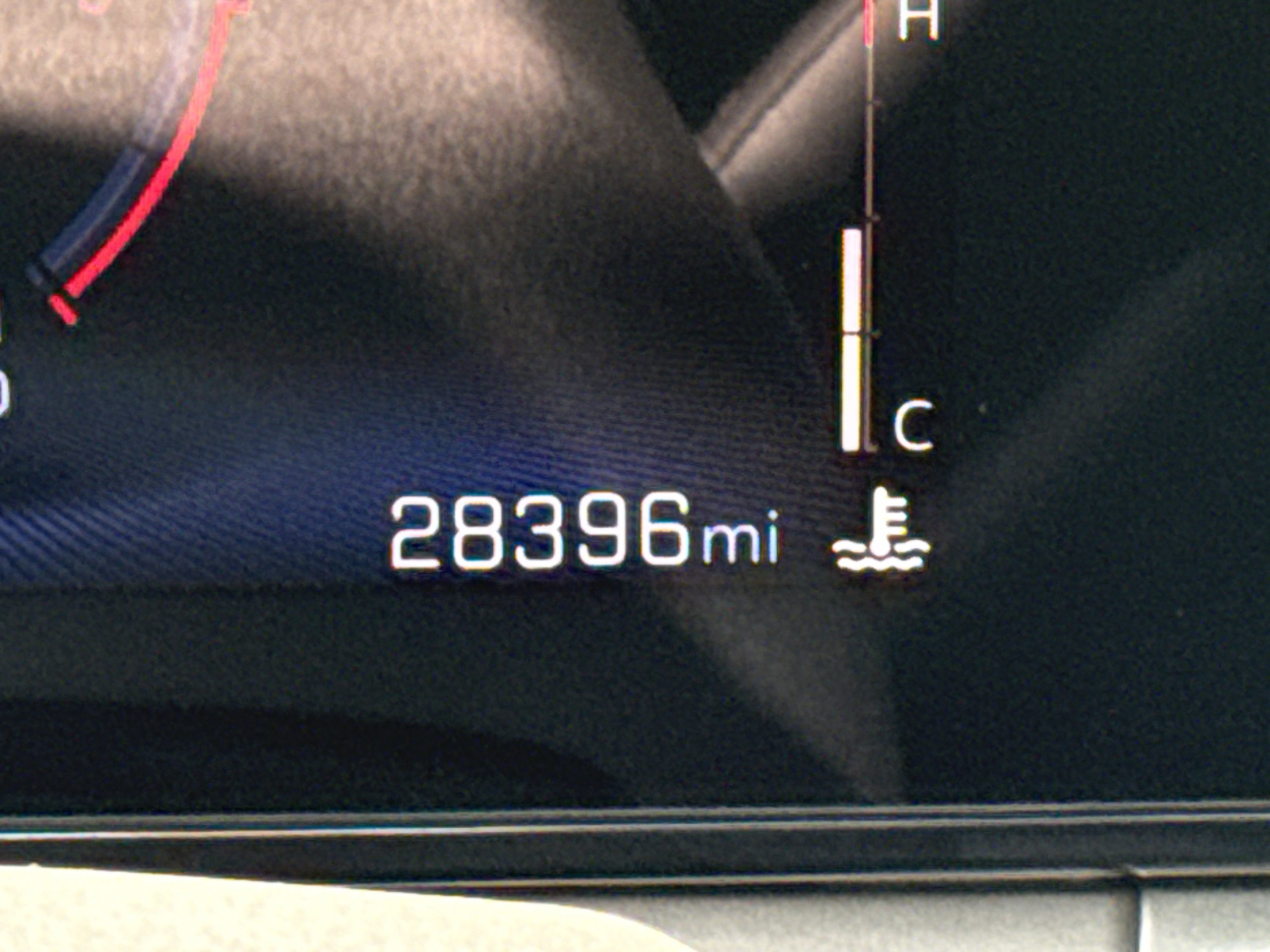 Used 2025 Chevrolet Trax LT FWD image 31