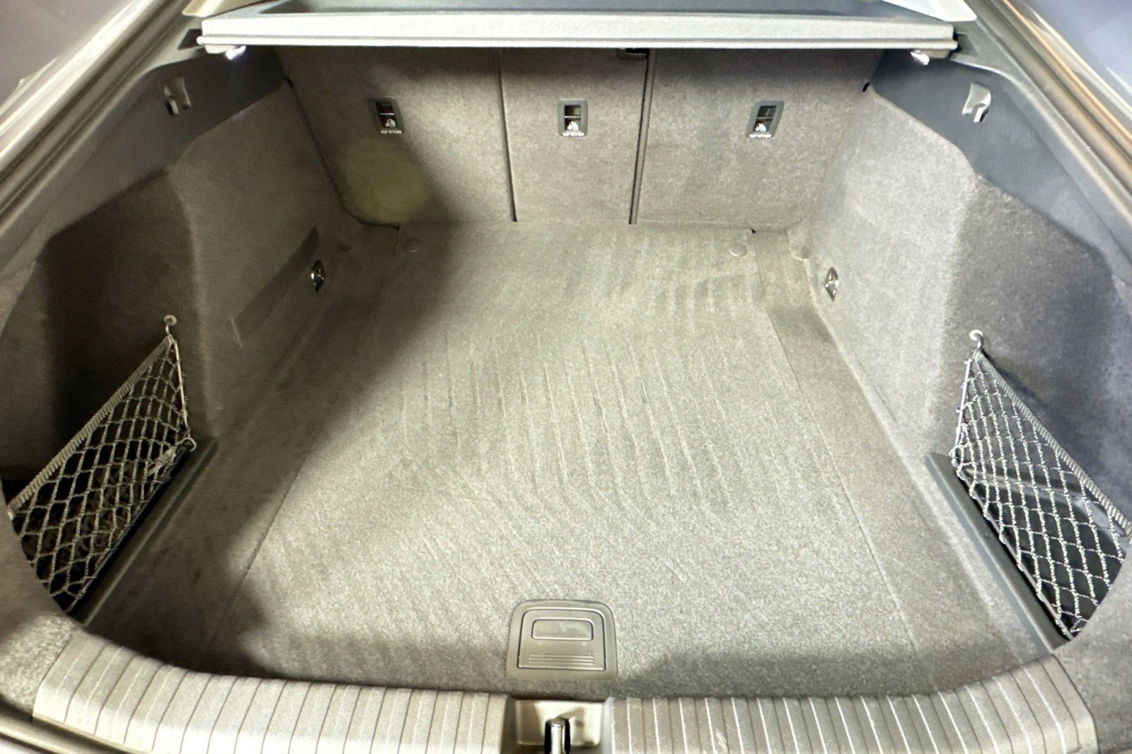 Used 2025 Audi A6 e-tron Premium Plus w/ Premium Plus image 24