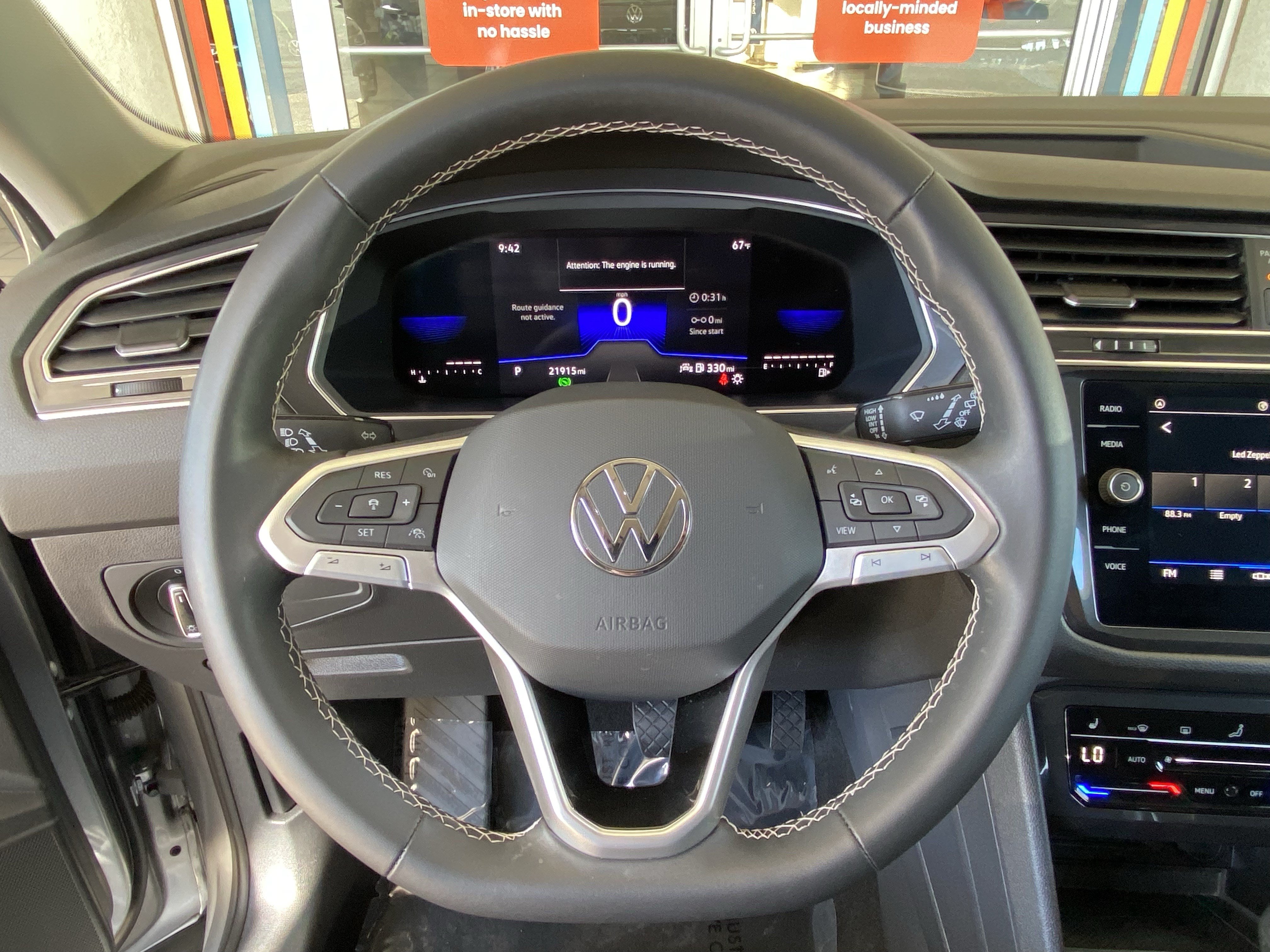 Certified 2023 Volkswagen Tiguan SE FWD image 29