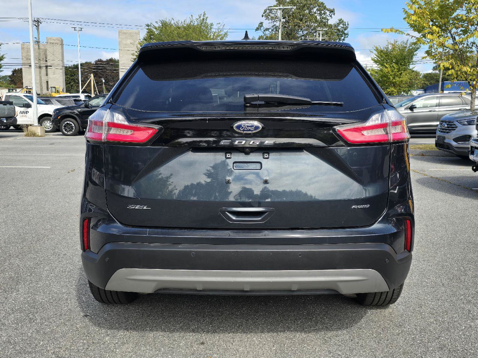 Used 2023 Ford Edge SEL AWD/4WD image 4