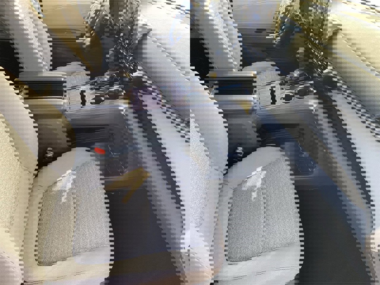 Used 2023 Toyota Sienna LE image 9