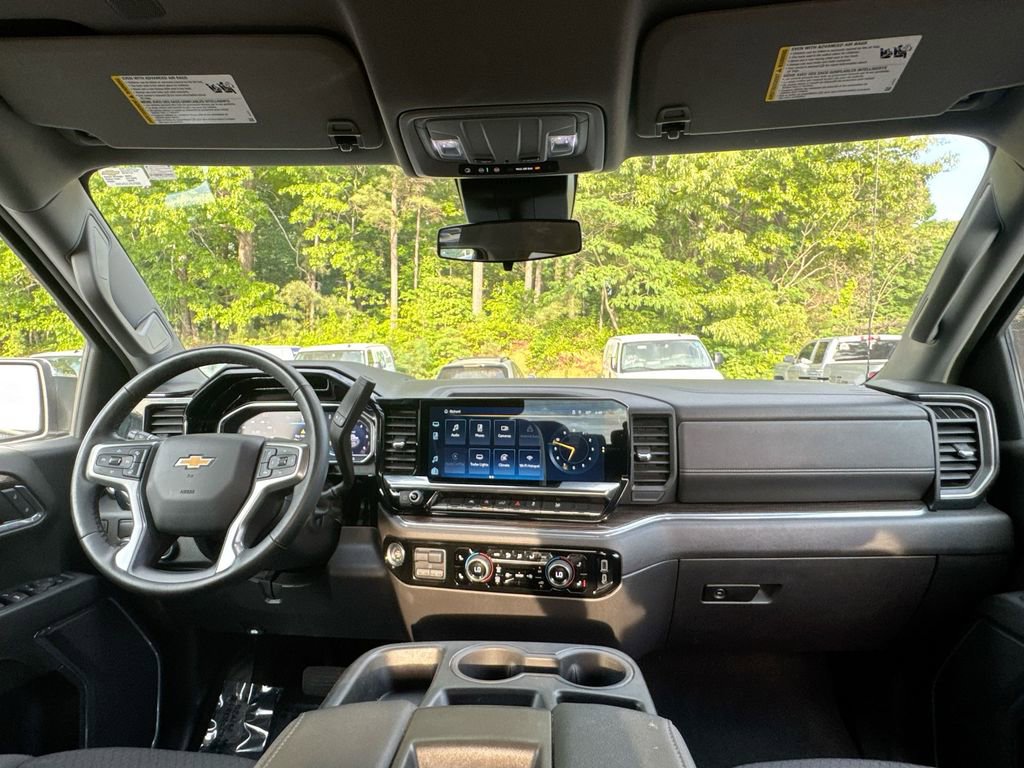 Used 2024 Chevrolet Silverado 1500 LT RWD image 30