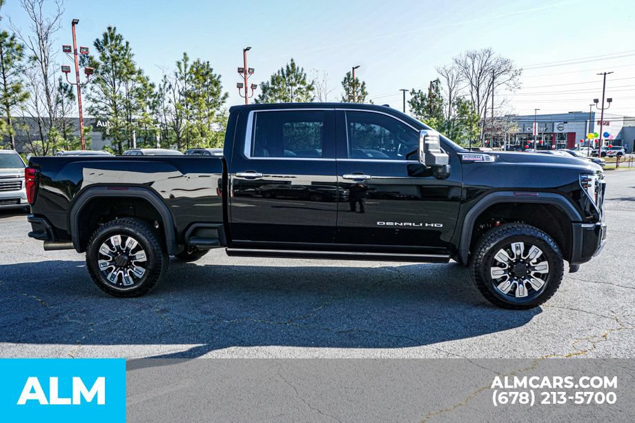 Used 2025 GMC Sierra 3500 Denali w/ Denali Reserve Package AWD/4WD image 8