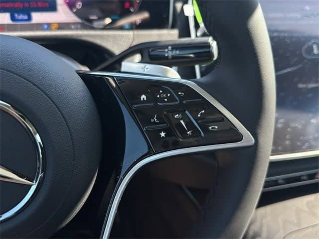 New 2026 Mercedes-Benz E 350 4MATIC Sedan image 18