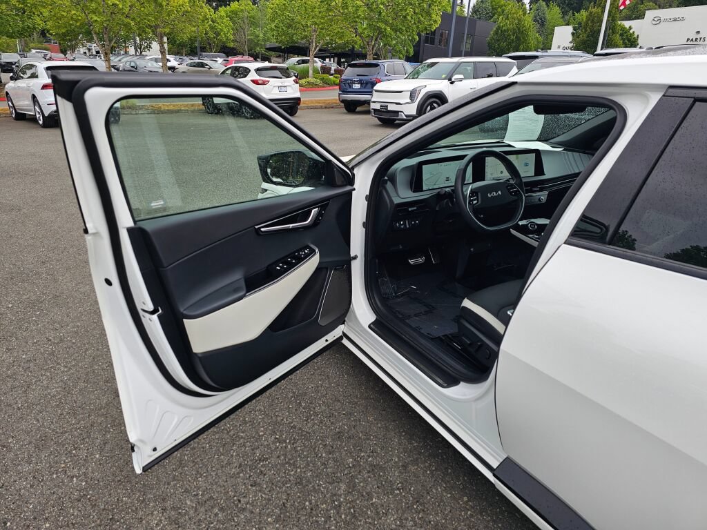 Certified 2024 Kia EV6 GT-Line AWD/4WD image 20