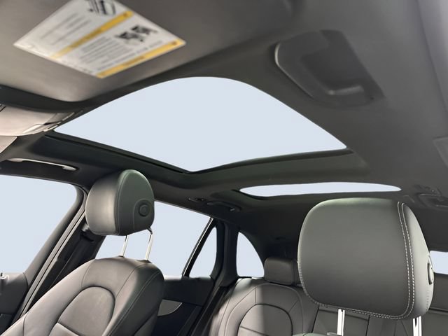 Used 2019 Mercedes-Benz GLC 300 4MATIC image 29