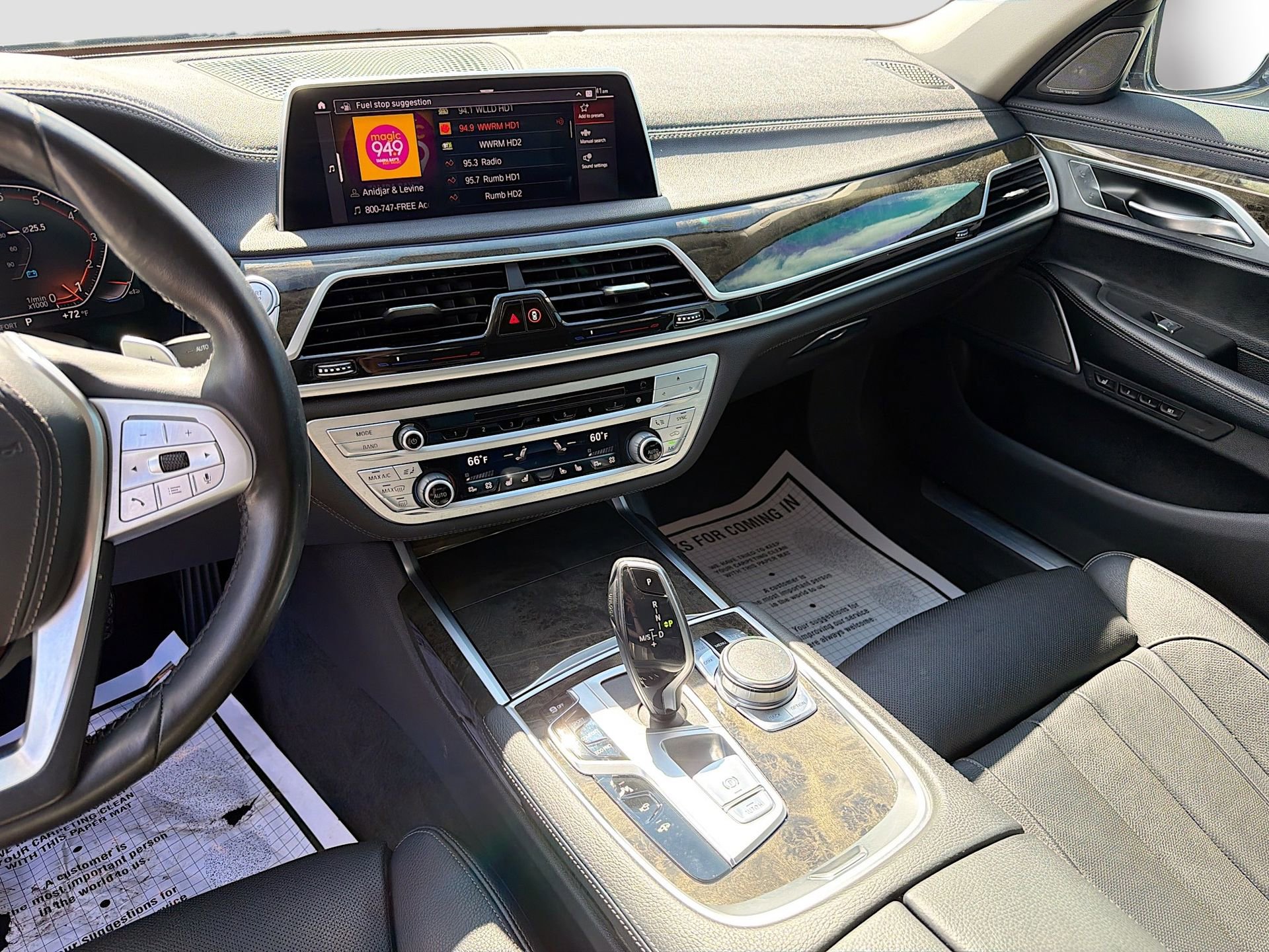 Used 2020 BMW 740i image 28