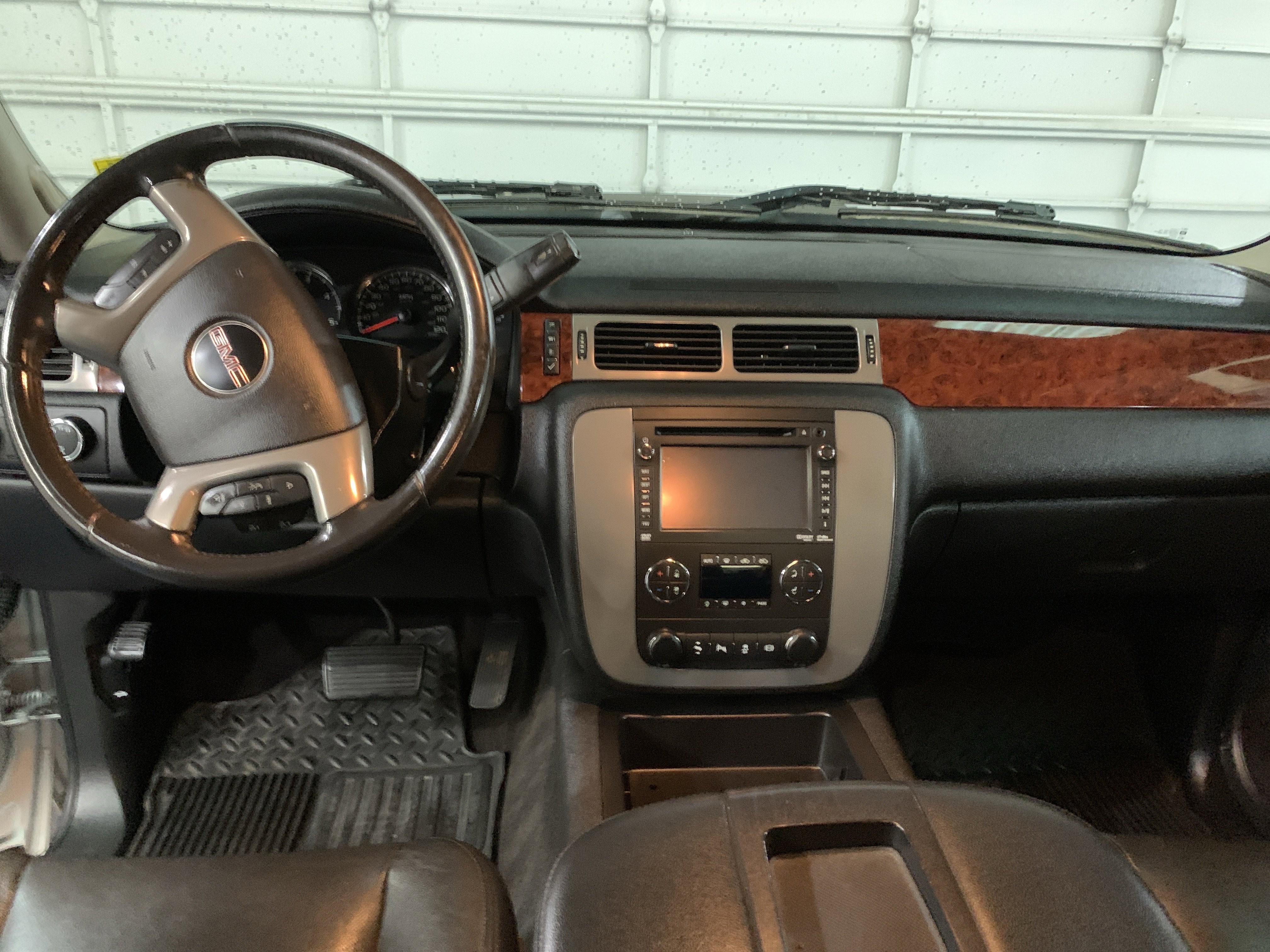 Used 2013 GMC Sierra 2500 SLT w/ SLT Convenience Package image 16