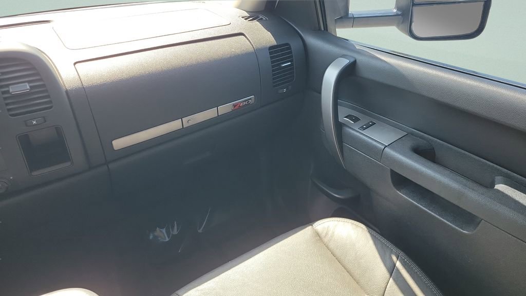 Used 2012 GMC Sierra 1500 SLE w/ Regional Value Package AWD/4WD image 13