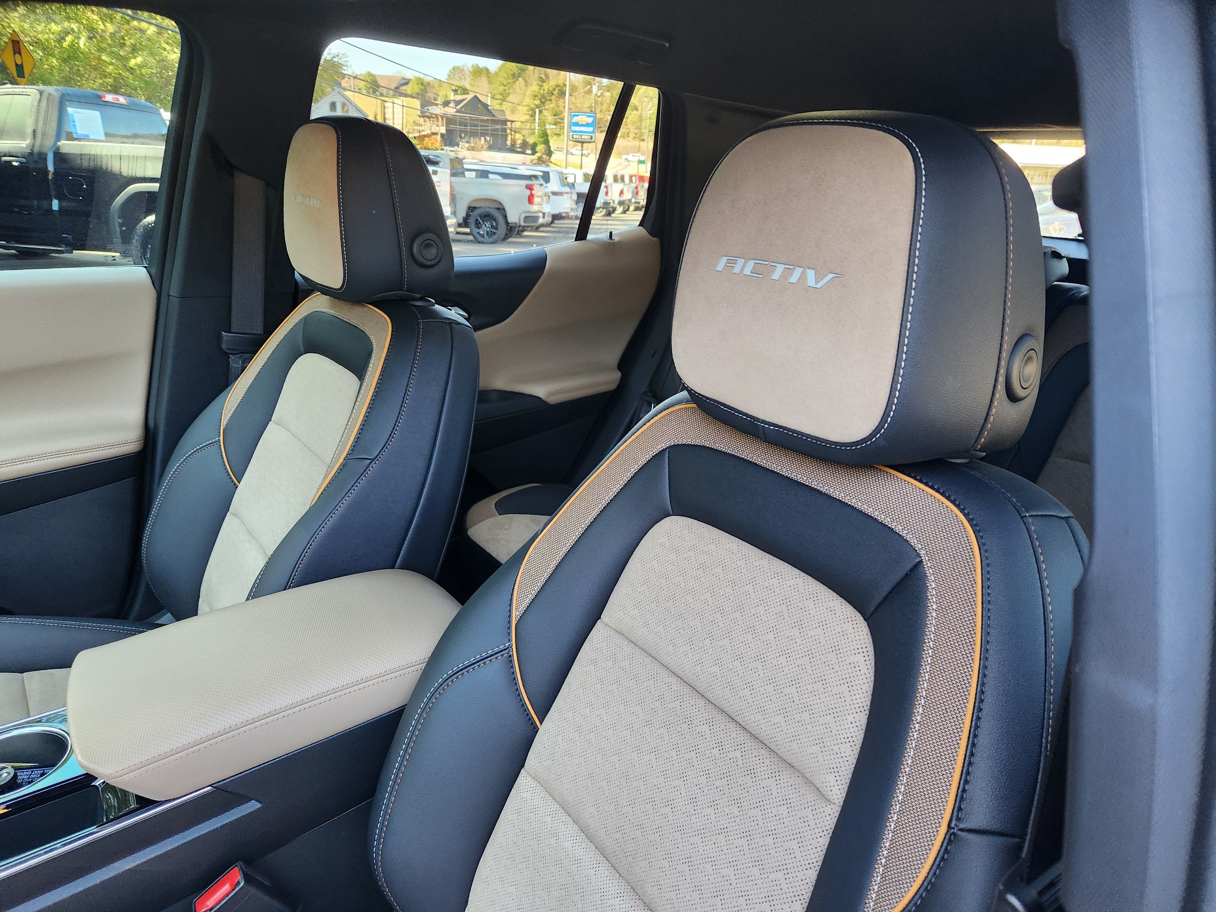 Used 2026 Chevrolet Equinox ACTIV w/ Convenience Package III AWD/4WD image 21