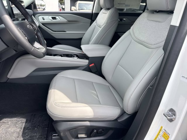 New 2026 Ford Explorer Active w/ Active Comfort Package RWD image 20