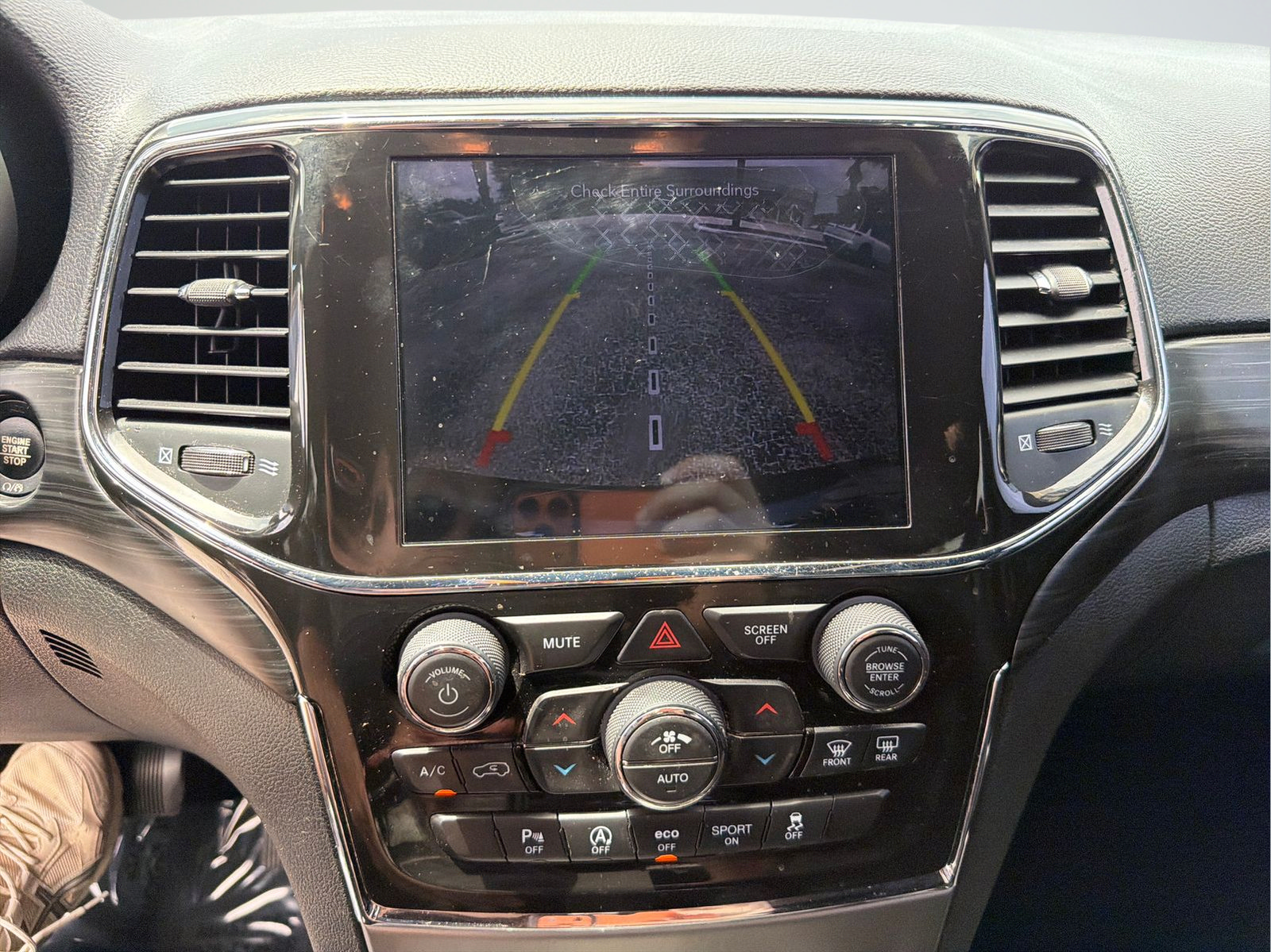 Used 2021 Jeep Grand Cherokee Laredo X RWD image 17