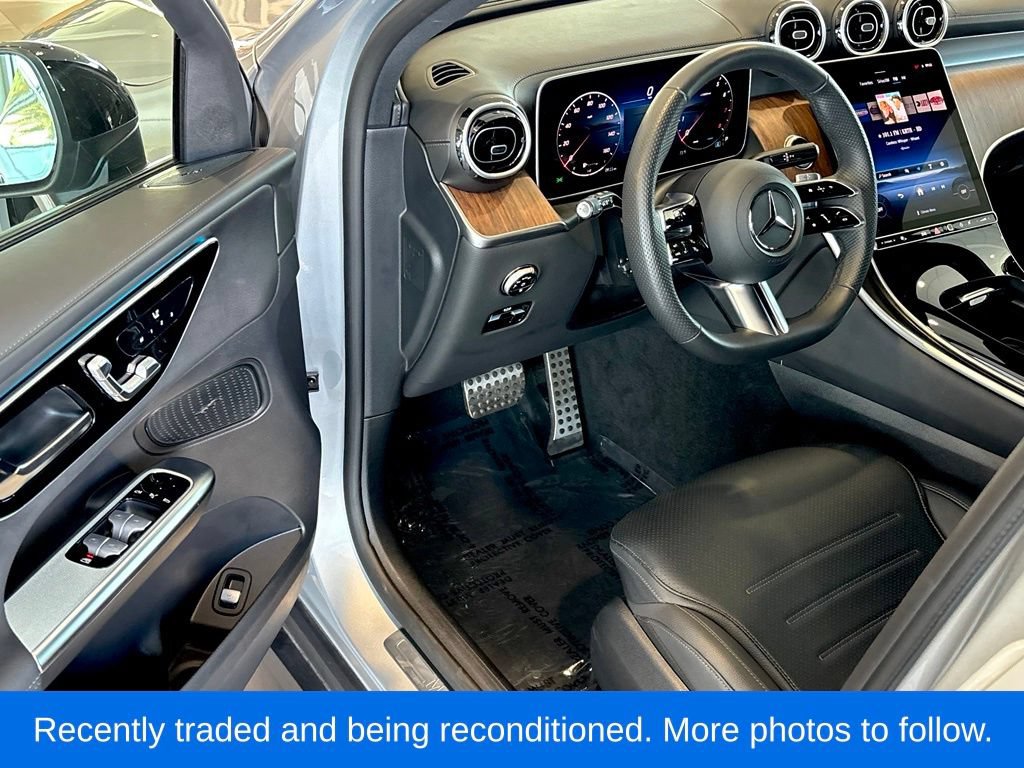 Used 2025 Mercedes-Benz GLC 300 4MATIC image 12