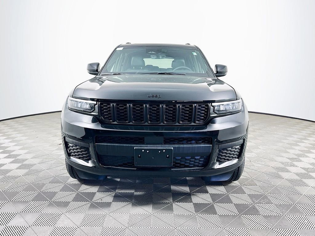New 2025 Jeep Grand Cherokee L Altitude image 4