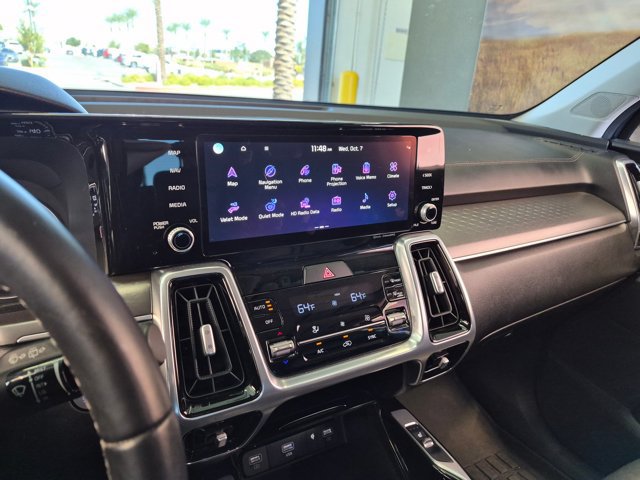 Used 2022 Kia Sorento SX AWD/4WD image 15