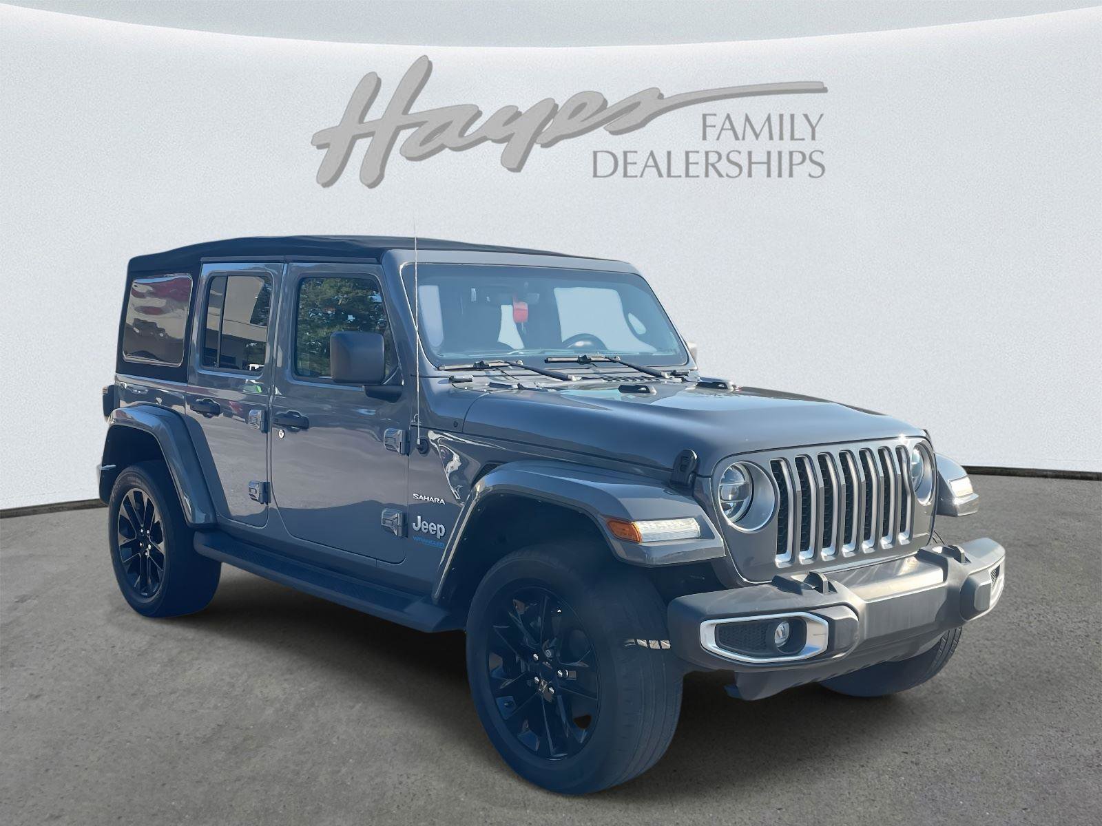 Used 2021 Jeep Wrangler Unlimited Sahara w/ Safety Group image 22