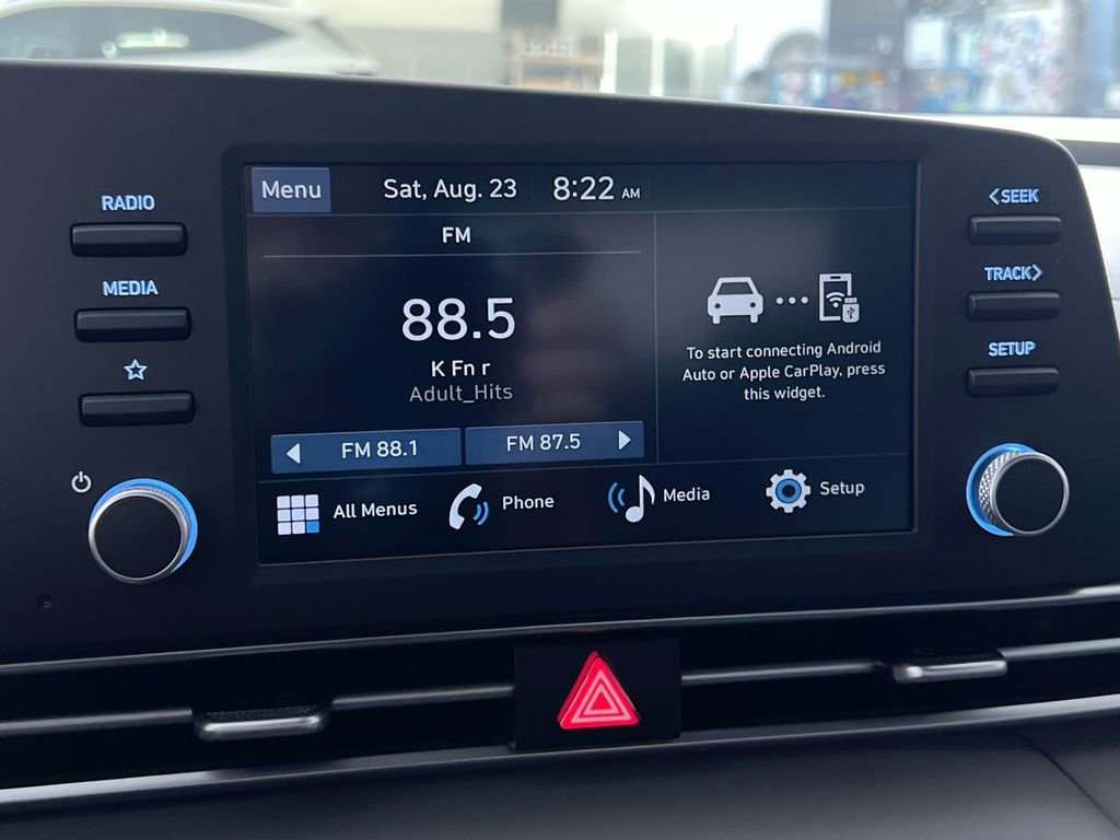 Used 2025 Hyundai Elantra SE FWD image 18
