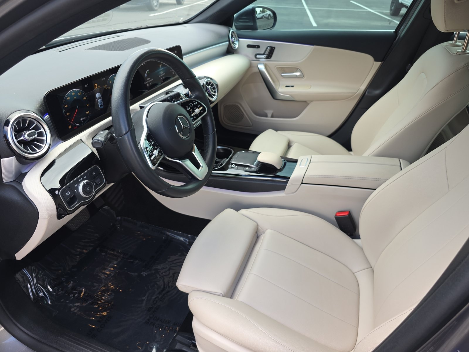 Used 2021 Mercedes-Benz A 220 4MATIC w/ Premium Package image 10