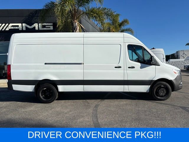 Used 2025 Mercedes-Benz Sprinter 3500 image 3