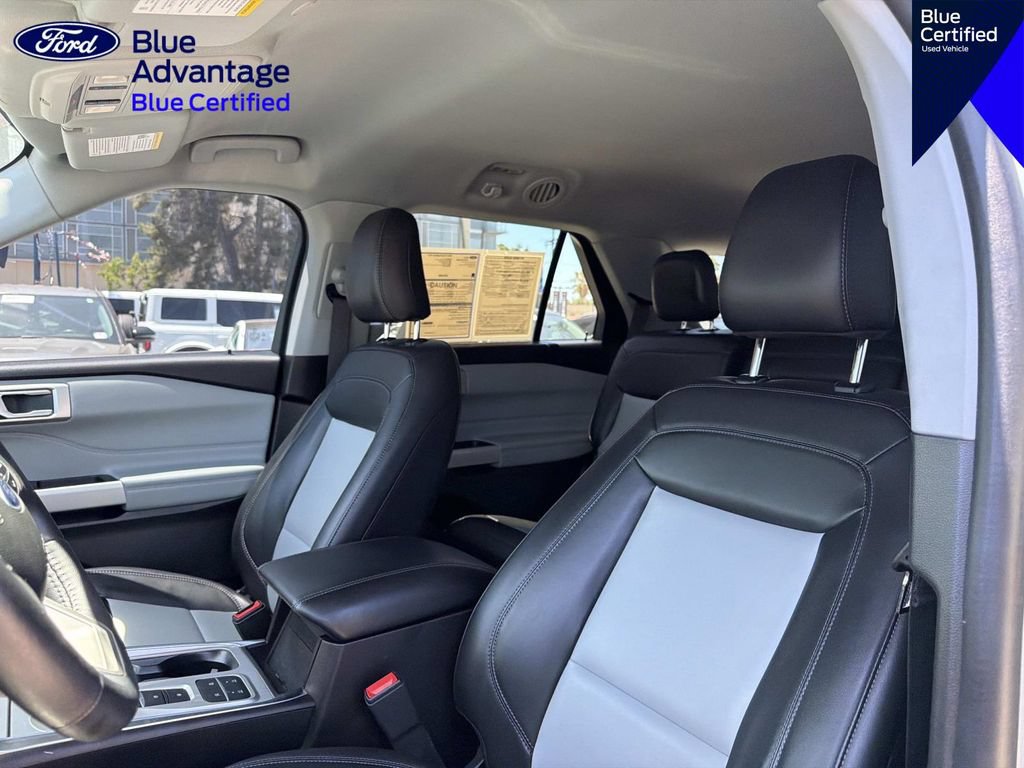 Used 2023 Ford Explorer XLT w/ Equipment Group 202A RWD image 20