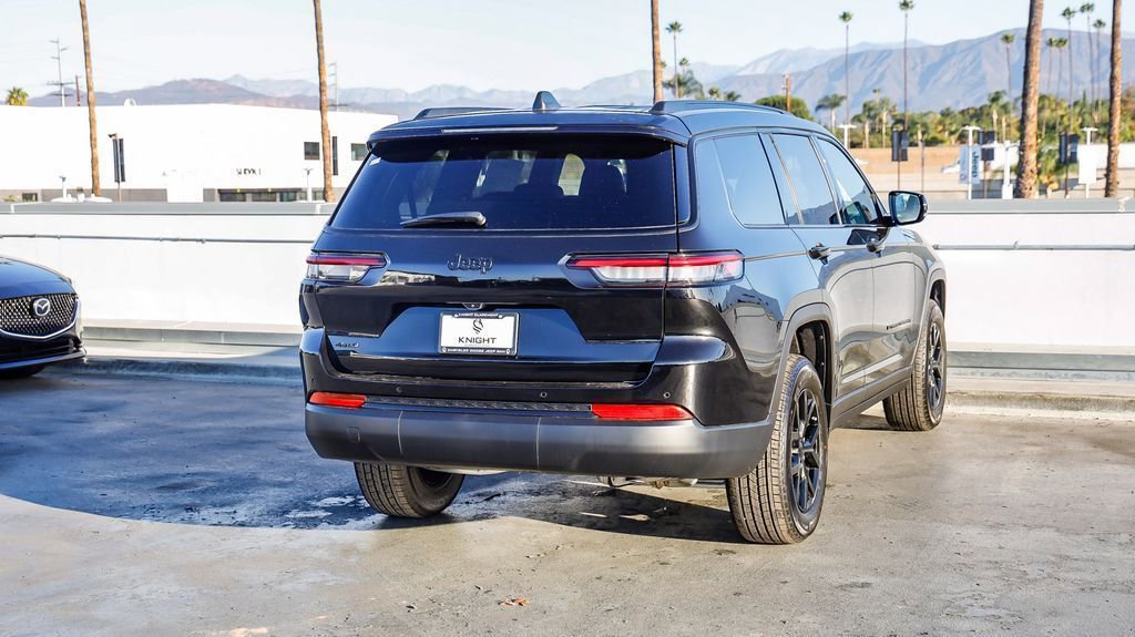 New 2025 Jeep Grand Cherokee L Altitude image 9