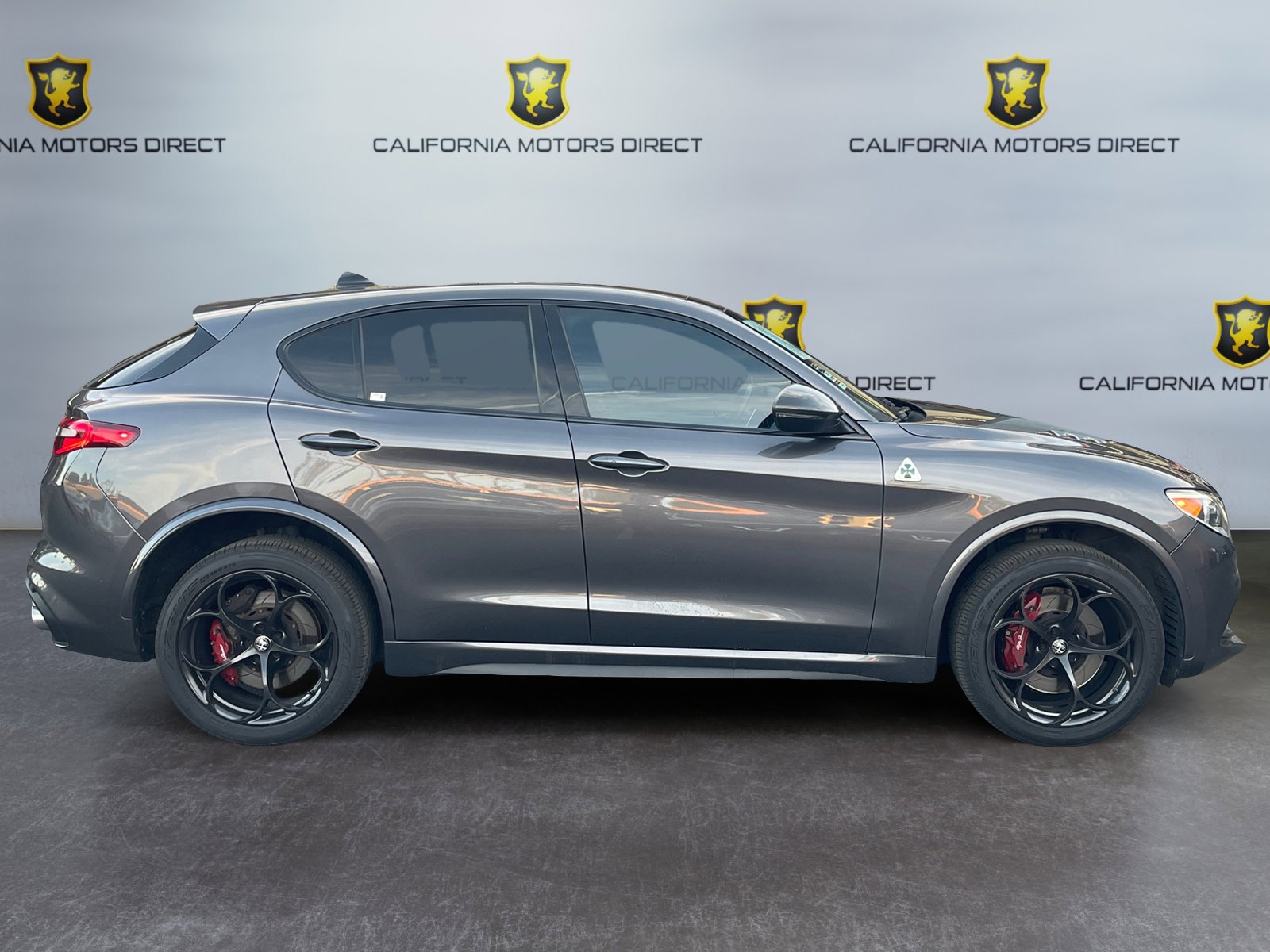 Used 2020 Alfa Romeo Stelvio Quadrifoglio image 6