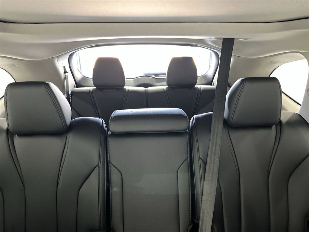 Used 2023 Acura MDX SH-AWD image 33