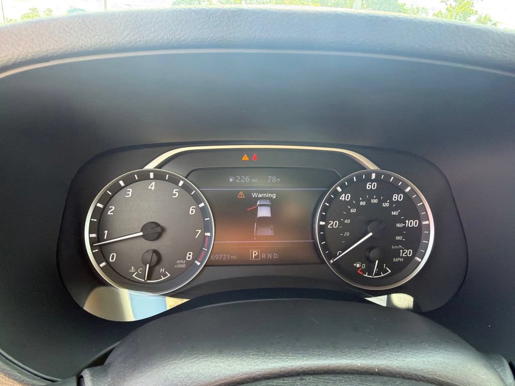 Used 2022 Nissan Frontier SV RWD image 17