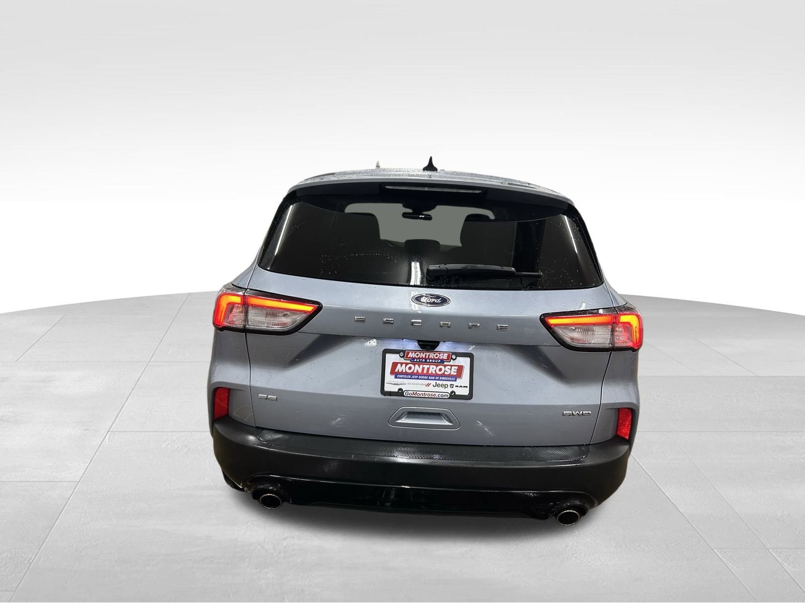 Used 2022 Ford Escape SE w/ SE Sport Appearance Package image 5