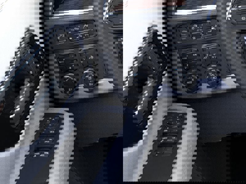 New 2026 Chevrolet Suburban Premier image 22