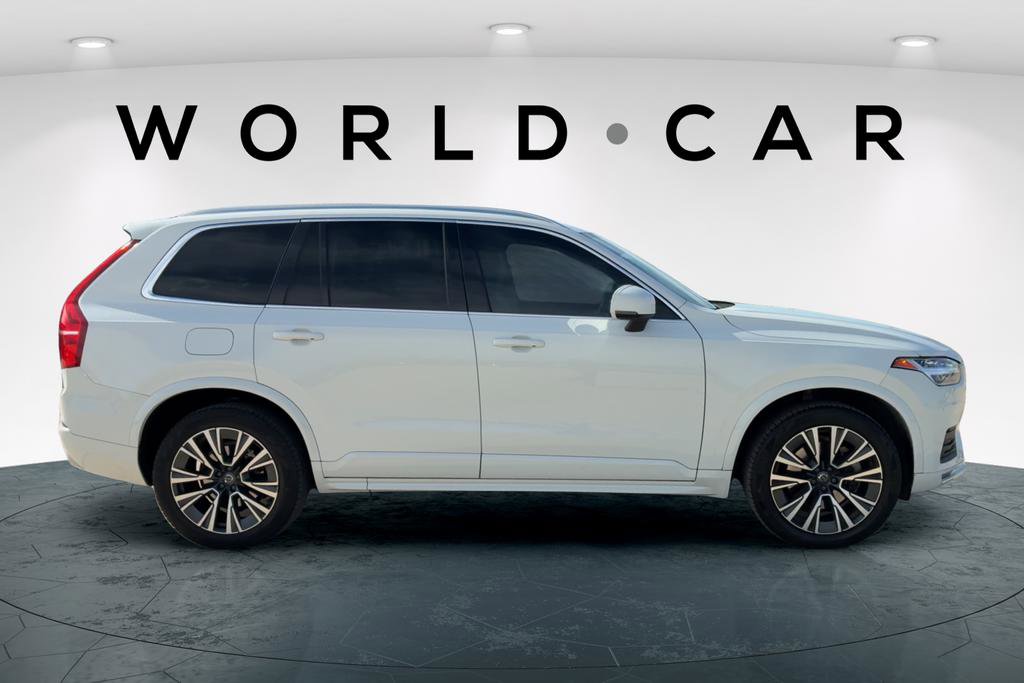 Used 2022 Volvo XC90 T5 Momentum image 8