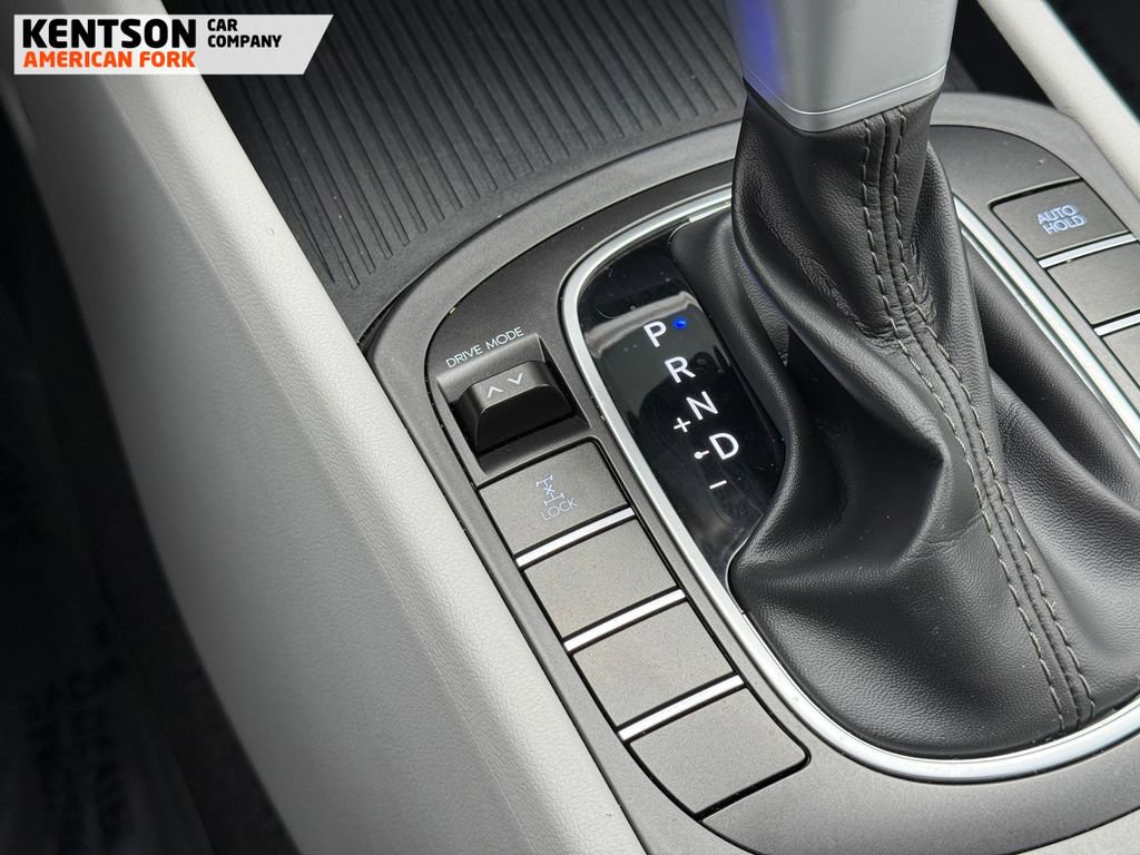 Used 2025 Hyundai Kona SEL image 28