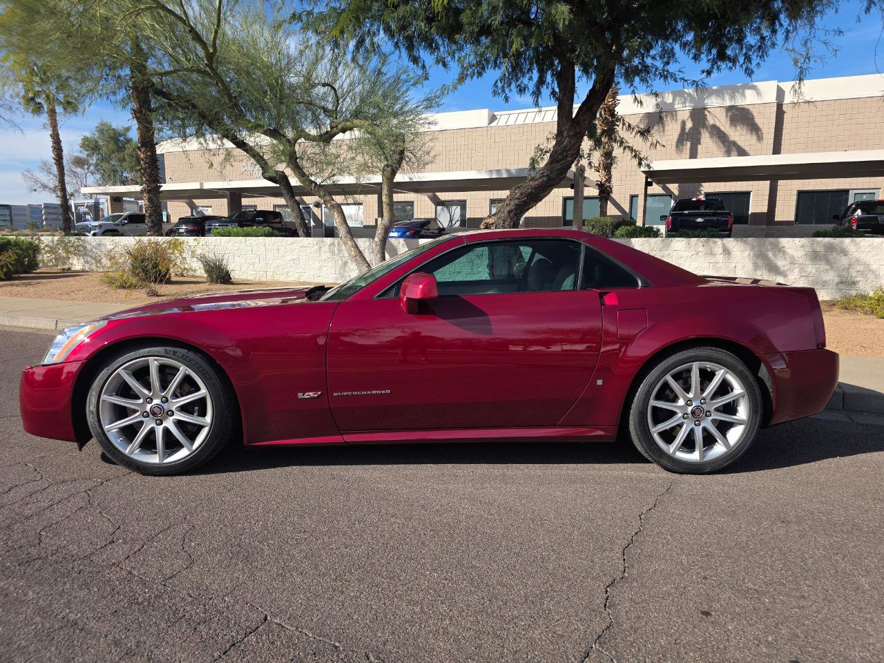 Used 2007 Cadillac XLR V image 6