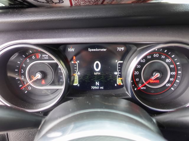 Used 2020 Jeep Gladiator Mojave w/ Cold Weather Group AWD/4WD image 17
