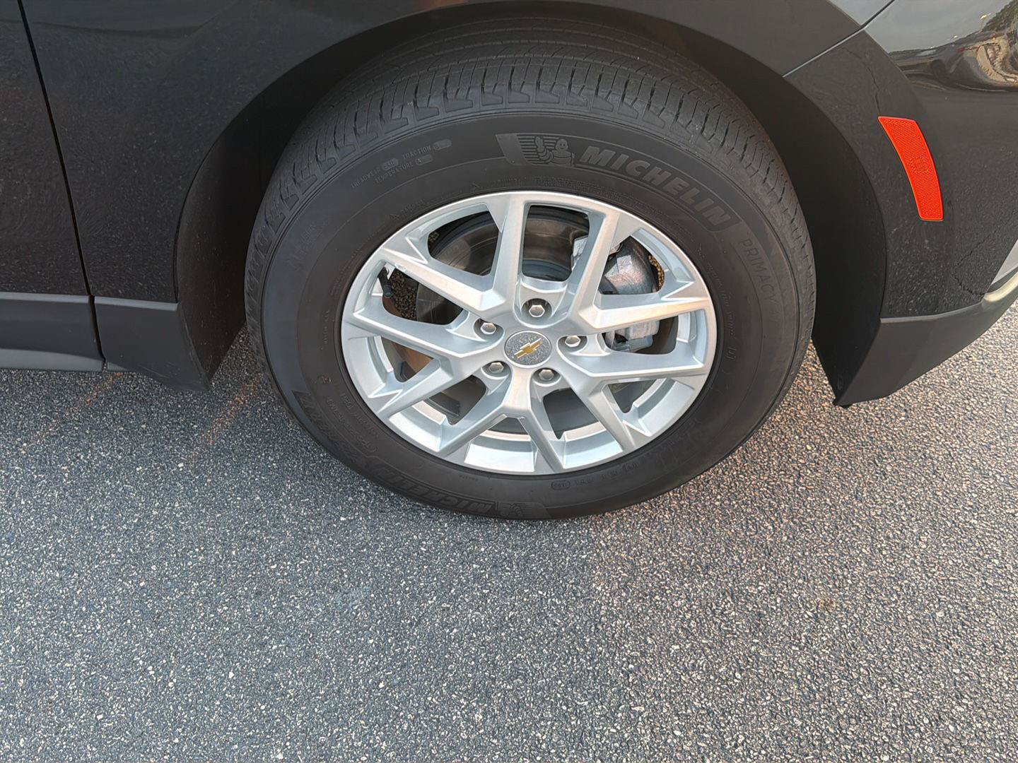 Used 2024 Chevrolet Equinox LT FWD image 37