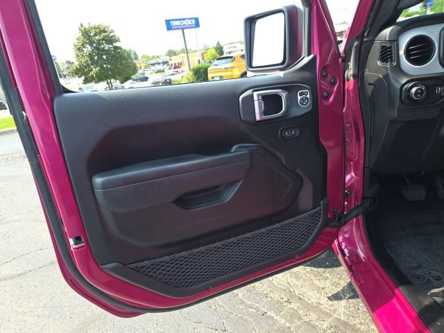 Used 2024 Jeep Gladiator Sport AWD/4WD image 12