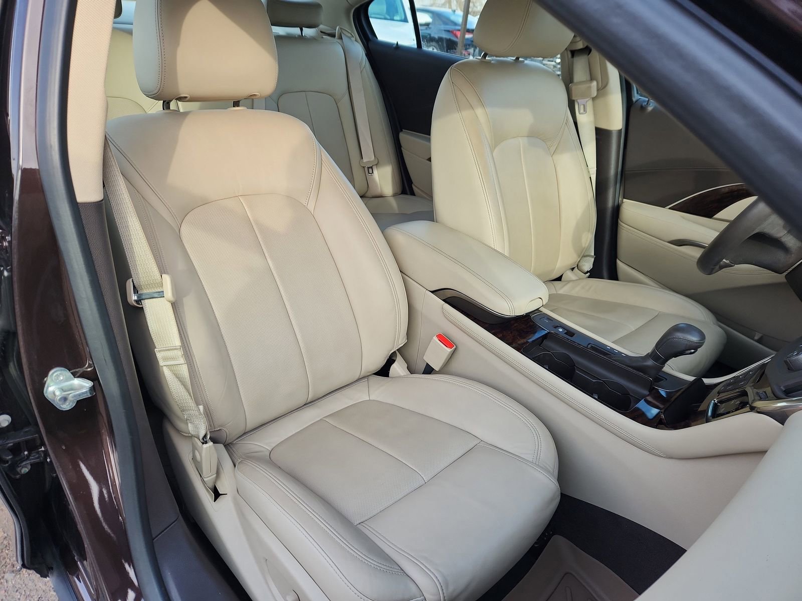 Used 2015 Buick LaCrosse Premium image 14